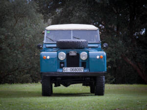 Image 5/48 of Land Rover 88 (1967)