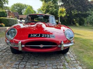 Bild 23/30 von Jaguar E-Type 4.2 (1966)