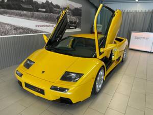 Image 4/20 of Lamborghini Diablo VT 6.0 (2001)