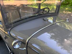 Image 15/28 of Ford Model A Tudor Sedan (1931)