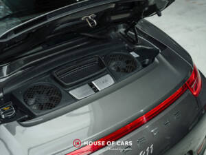 Image 13/23 of Porsche 911 Carrera 4S (2013)