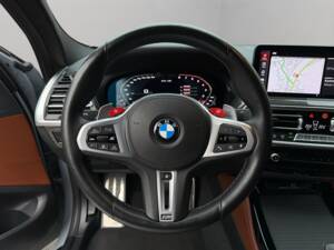 Image 14/29 of BMW X4 M (2022)