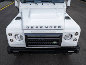 Image 17/66 of Land Rover Defender 90 TD4 (2007)