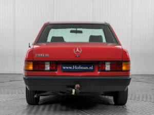 Image 14/50 de Mercedes-Benz 190 D (1984)