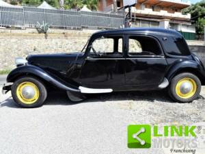 Image 8/10 of Citroën Traction Avant 11 B (1952)