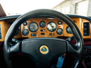 Image 5/5 of Lotus Esprit SE (1990)