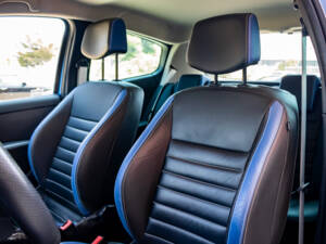 Image 17/40 of Renault Clio Gordini R.S. (2012)