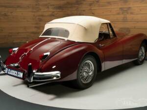 Immagine 13/19 di Jaguar XK 140 SE DHC (1956)