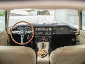 Immagine 53/88 di Jaguar E-Type (2+2) (1968)