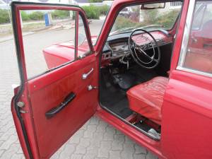 Image 19/43 of Moskvich 408 (1968)