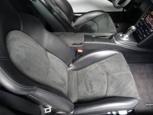 Bild 26/31 von Porsche 911 Carrera 4 GTS (2011)