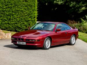 Image 17/45 de BMW 850i (1991)