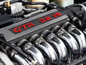 Image 34/36 of Alfa Romeo 147 3.2 GTA (2003)