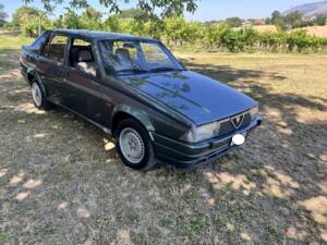 Bild 4/46 von Alfa Romeo 75 1.8 Turbo (1986)