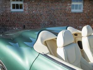 Image 33/50 of Aston Martin DB AR1 (2004)