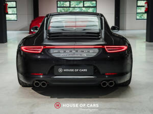 Image 8/25 of Porsche 911 Carrera 4S (2014)
