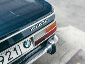 Image 41/112 of BMW 2000 (1970)