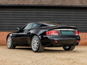 Imagen 3/50 de Aston Martin V12 Vanquish S Ultimate Edition (2007)