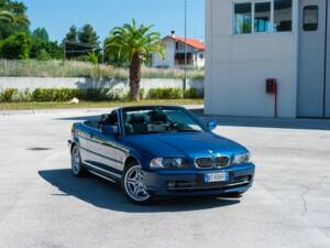 Image 5/5 de BMW 330Ci (2001)