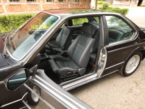 Image 12/99 of BMW M 635 CSi (1988)