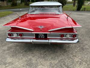 Image 5/7 of Chevrolet Impala Sedan (1960)