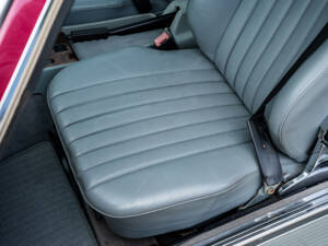Immagine 27/36 di Mercedes-Benz 300 SL (1989)