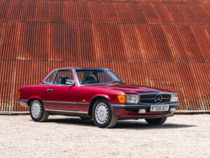 Immagine 10/36 di Mercedes-Benz 300 SL (1989)