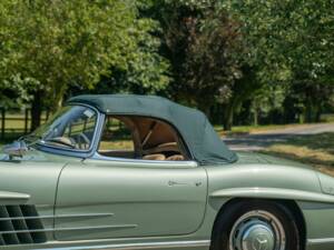 Image 35/50 of Mercedes-Benz 300 SL Roadster (1960)