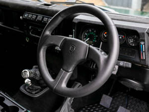 Immagine 9/36 di Land Rover Defender 110 (2005)