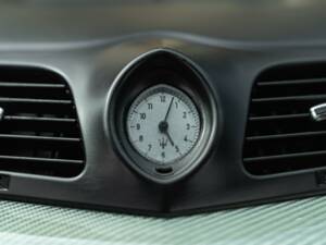 Bild 39/50 von Maserati GranTurismo 4.2 (2008)
