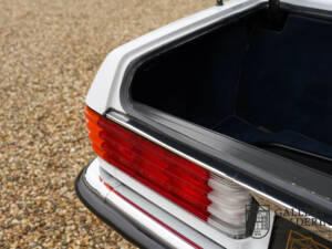 Image 34/50 of Mercedes-Benz 500 SL (1988)