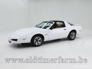 Bild 1/15 von Pontiac Firebird TransAm (1990)