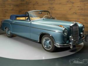 Afbeelding 4/19 van Mercedes-Benz 220 S Cabriolet (1956)