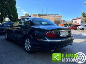 Bild 7/10 von Jaguar S-Type 3.0 V6 (2000)