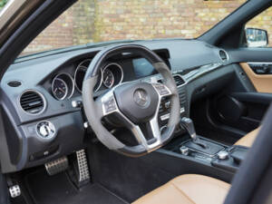 Bild 3/50 von Mercedes-Benz C 63 AMG T (2013)