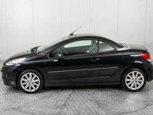 Afbeelding 38/47 van Peugeot 207 CC 1.6 VTi (2011)