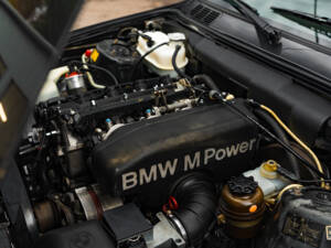 Image 18/57 of BMW M3 (1988)