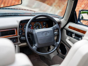 Image 30/38 of Jaguar XJS 4.0 (1995)