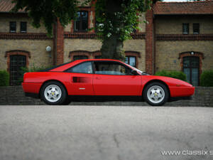 Image 11/23 de Ferrari Mondial T (1989)