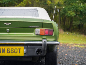 Image 9/50 of Aston Martin V8 Volante (1979)