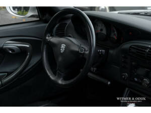 Image 13/28 of Porsche 911 Carrera (2000)