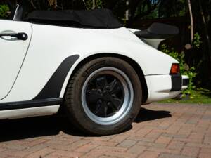 Image 33/35 of Porsche 911 SC 3.0 (1983)