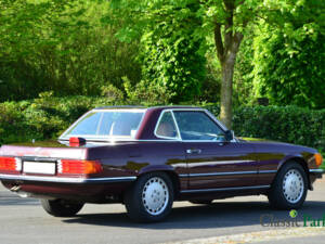 Bild 29/50 von Mercedes-Benz 560 SL (1987)