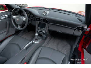 Image 19/30 of Porsche 911 Carrera S (2008)