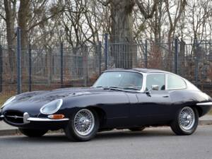 Afbeelding 2/32 van Jaguar E-Type 4.2 (1967)