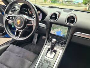 Image 10/20 of Porsche 718 Cayman (2017)