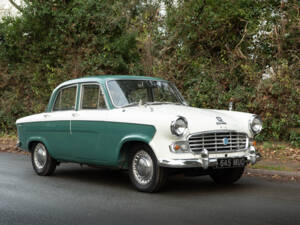 Immagine 1/15 di Standard Vanguard Luxury Six (1962)