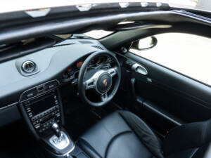 Imagen 20/51 de Porsche 911 Carrera 4 GTS (2012)