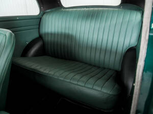Image 32/50 de Morris Eight (1939)