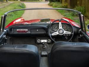 Image 18/26 de Alfa Romeo 2600 Spider (1964)